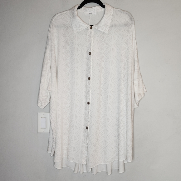 Talulah Oversized Button Down Shirt White Pattern Size Large Rayon - Picture 1 of 13